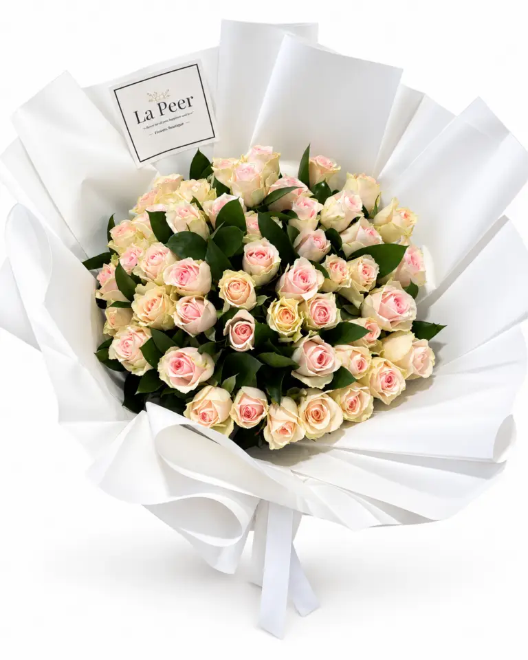 50 Titanic Roses על רקע לבן